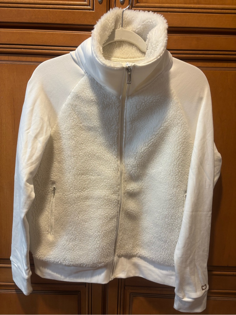 OGIO Women's White Sherpa Fleece Zip Jacket. Size: M